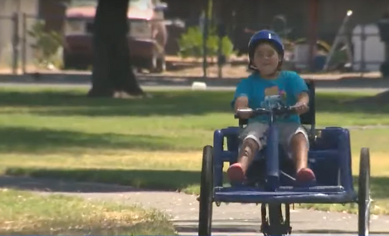 Inventor Creates Sun-Powered Tricycle with Parts from Garage